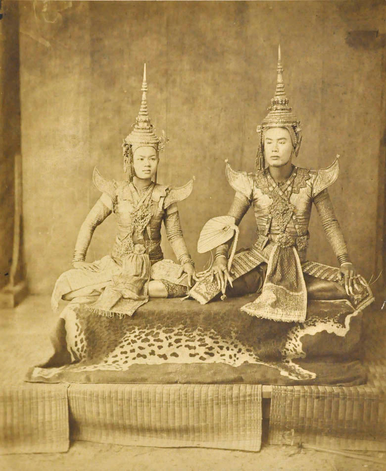 Lakon Dancers.