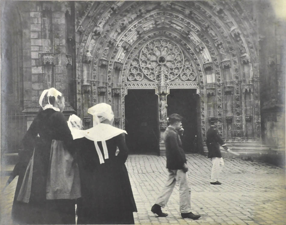 Front door of Cathedral at Quimper.