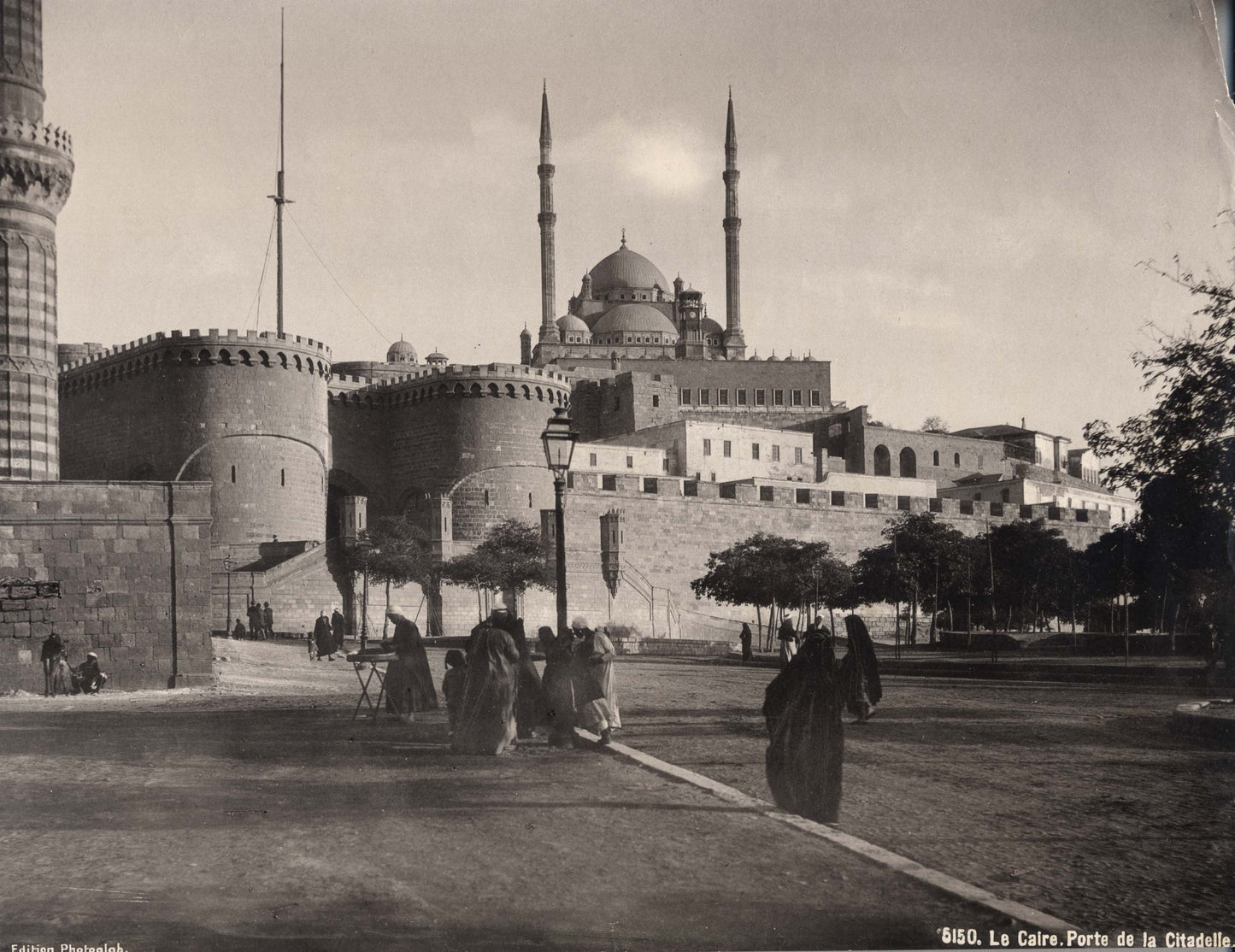Le Caire. Porte de la Citadelle.
