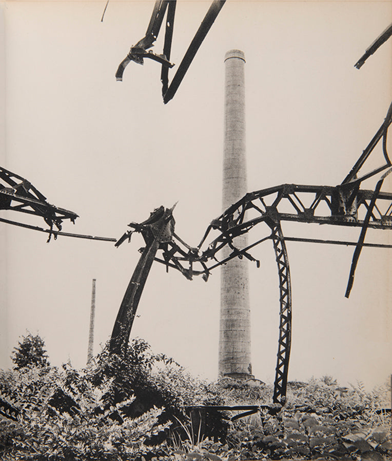 Nihon is concerned with Japan's post-war national identity. Tomatsu Shomei took most of the photographs between 1955 and 1967 while working for various publications. 