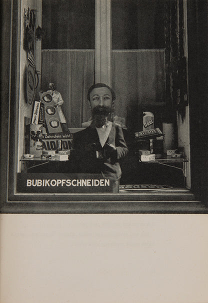First edition thus of this meditation on resistance, after the scarce original clandestine version with gelatin silver photographs produced by the artists in a small number of copies during the Nazi occupation of Czechoslovakia. 