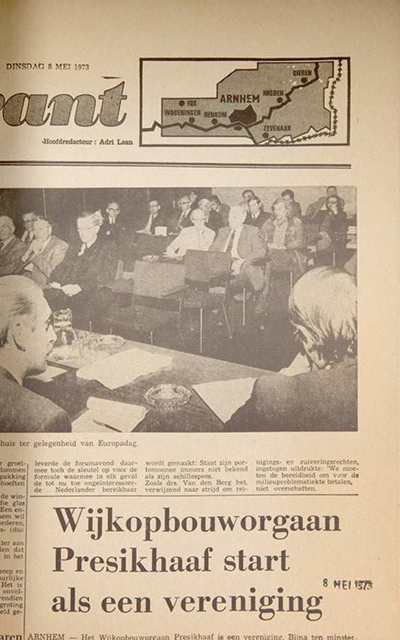 In de Krant [cover title].