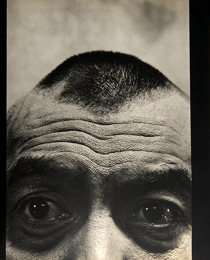 Après-guerre contains four of Tomatsu Shomei's photographic series, made between 1951 and 1960.