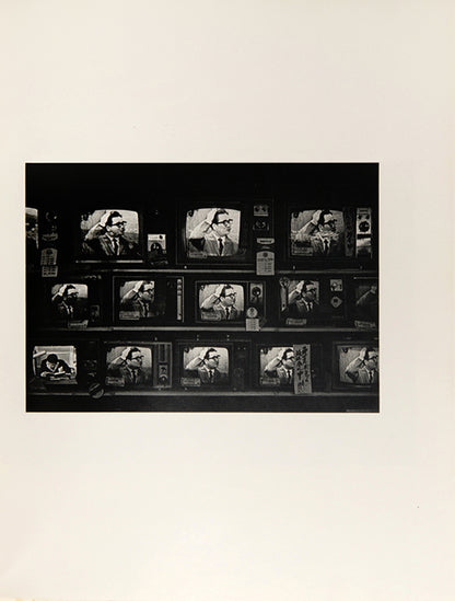 Ishimoto Yasuhiro's Tokyo was published in Chuo-koron-sha's important 10-volume series of monographs by contemporary Japanese photographers.