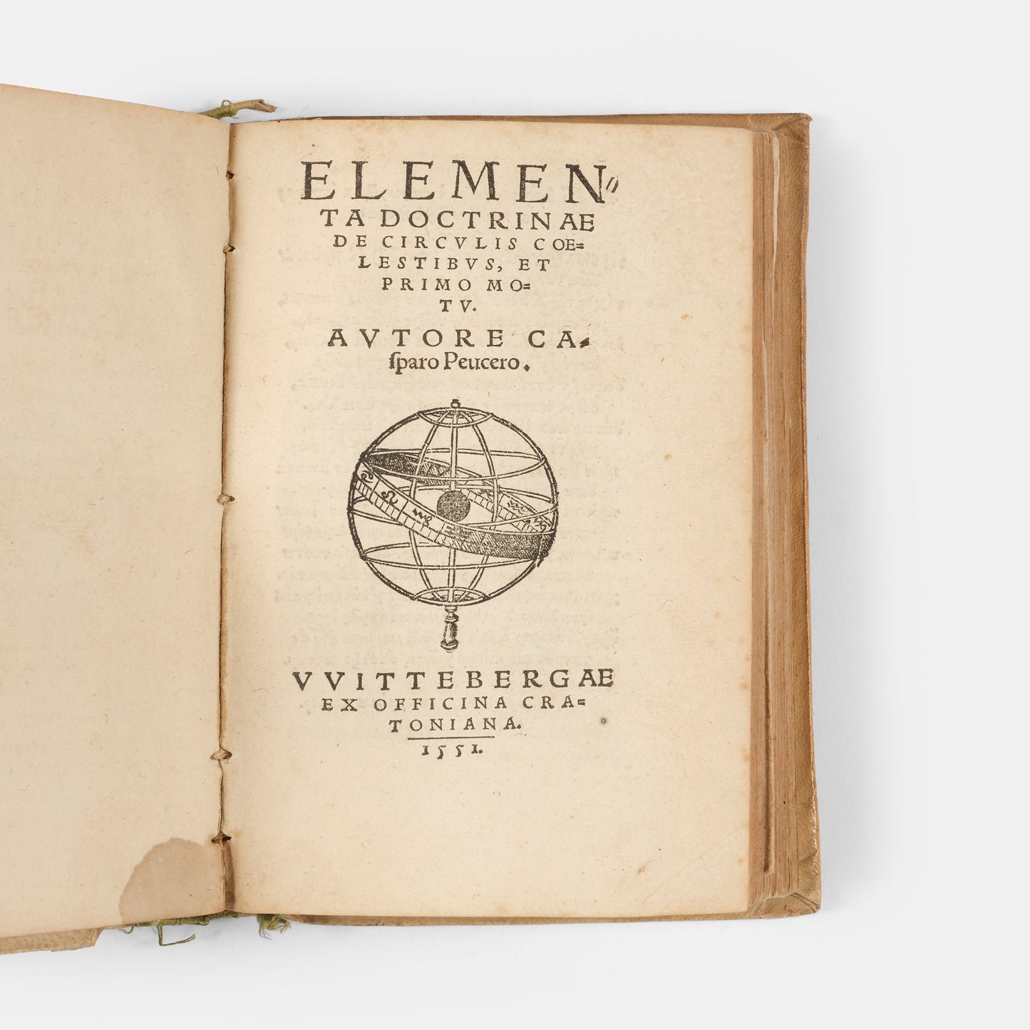 Sammelband containing the first editions of two significant astronomical textbooks, an influential 1556 edition of Sacrobosco's De Sphaera and Peucer's Elementa Doctrinae.