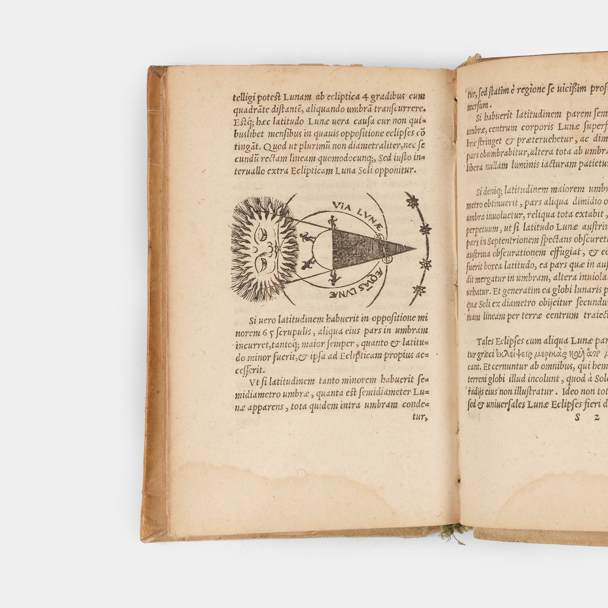 Sammelband containing the first editions of two significant astronomical textbooks, an influential 1556 edition of Sacrobosco's De Sphaera and Peucer's Elementa Doctrinae.