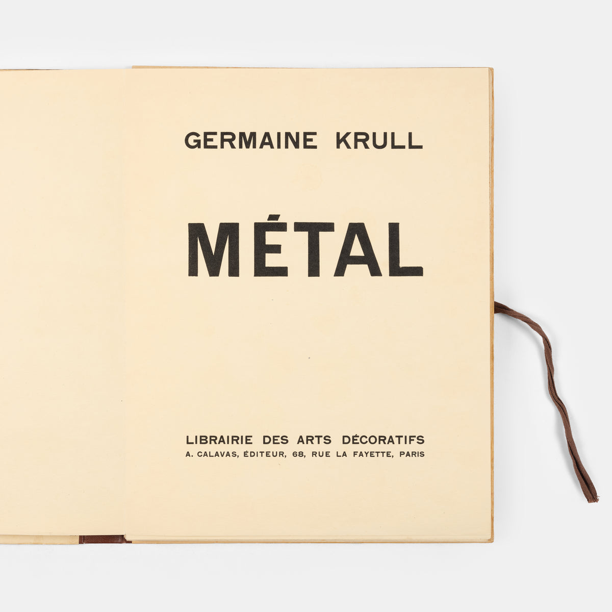 Métal.