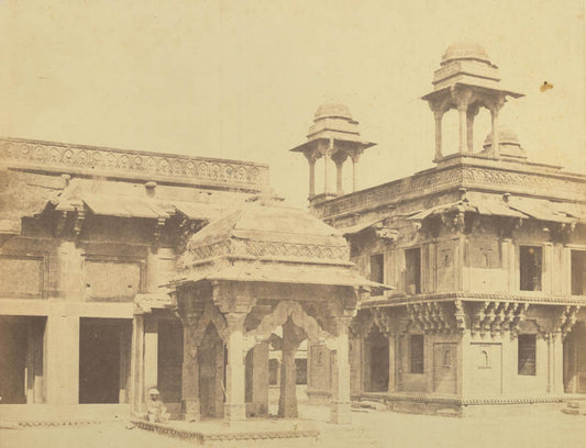 Murray recorded many famous buildings in and around Agra and produced a body of work documenting India's architecture that was  unsurpassed in the 1800s 