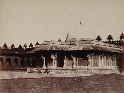 Murray recorded many famous buildings in and around Agra and produced a body of work documenting India's architecture that was  unsurpassed in the 1800s 