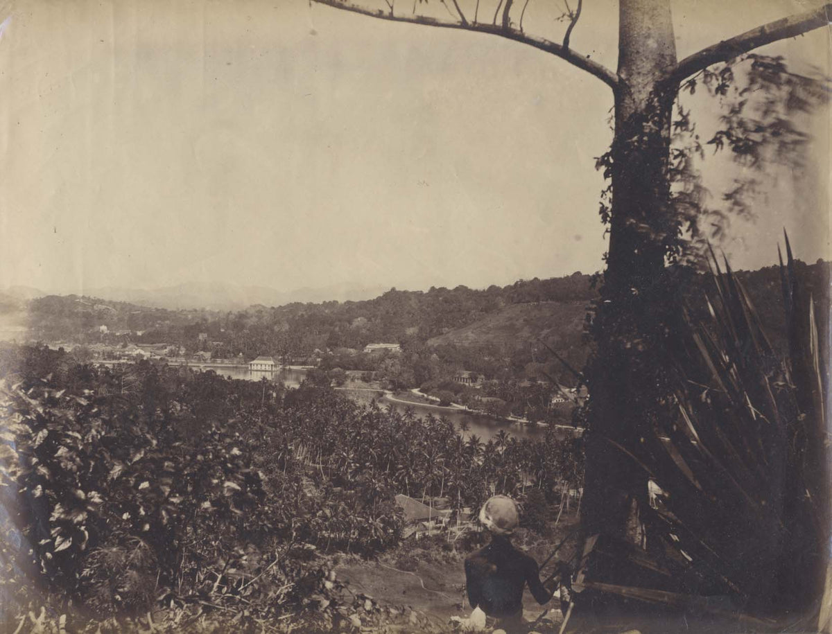 [Kandy Lake].