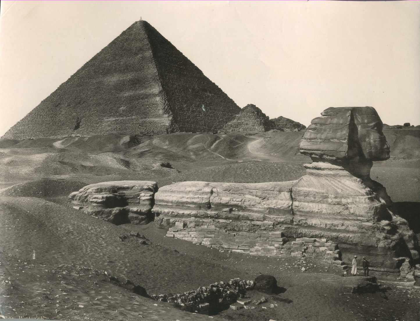 [The Great Pyramid of Khufu and the Great Sphinx at Giza].