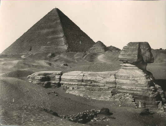 [The Great Pyramid of Khufu and the Great Sphinx at Giza].