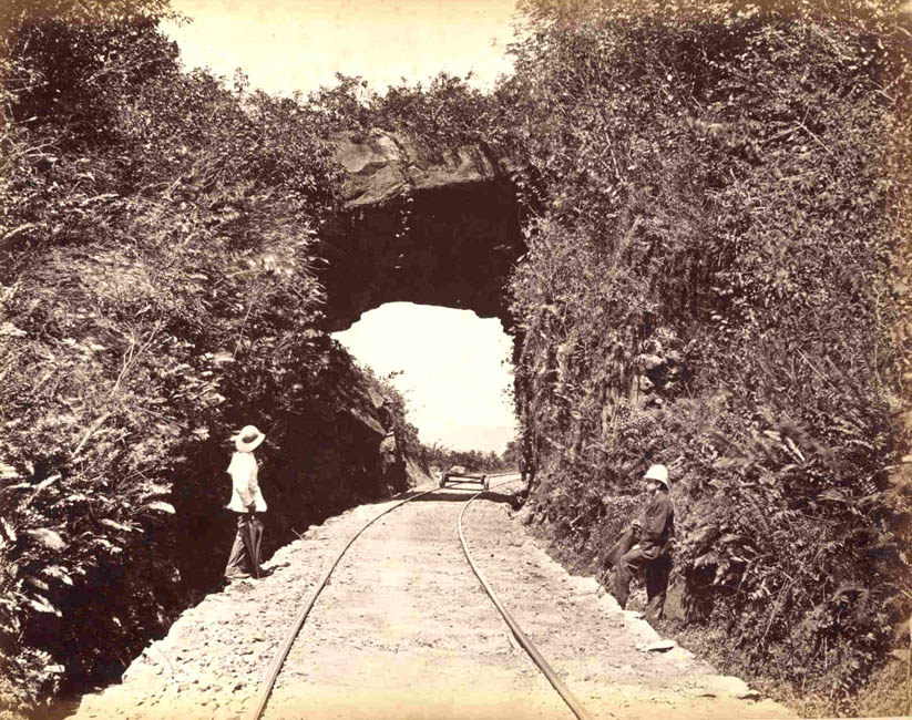 [Colombo to Kandy Railway].