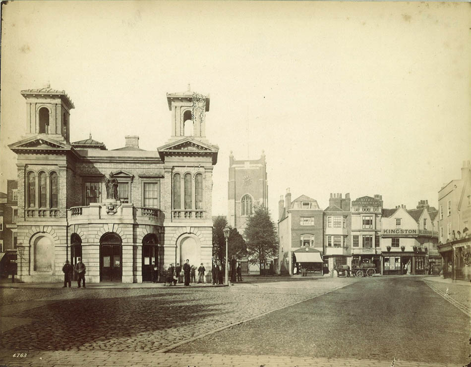[Kingston upon Thames town hall].
