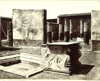 Strada delle Tombe. (Pompeii).