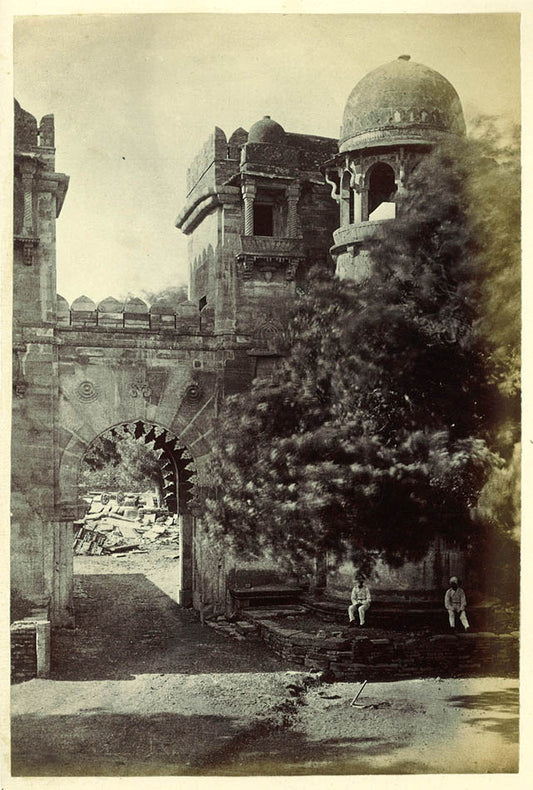[Archway, India].