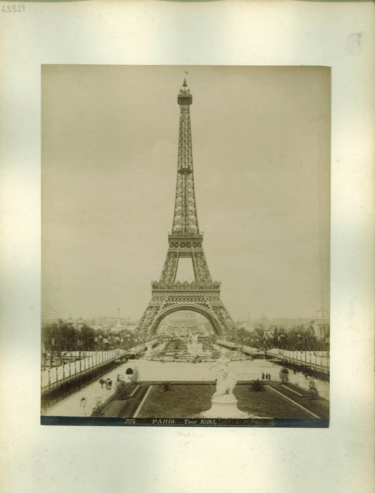 Tour Eiffel.