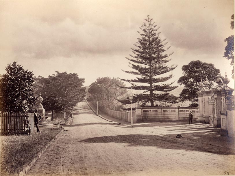 [Entrance to Botanic Gardens, Sydney].