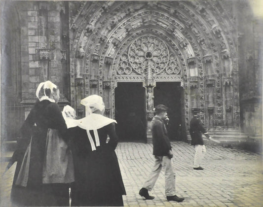 Front door of Cathedral at Quimper.