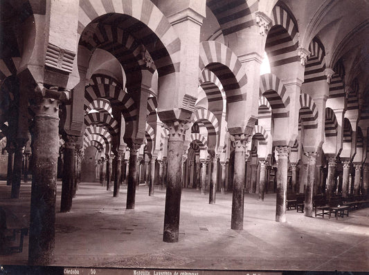 [The labyrinth of columns, Mosque of Corduva]
