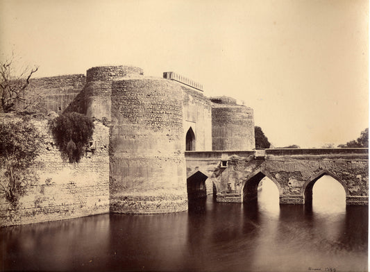 The principal gate to the fort, Bharatpur (Bhurtpore), Rajasthan.