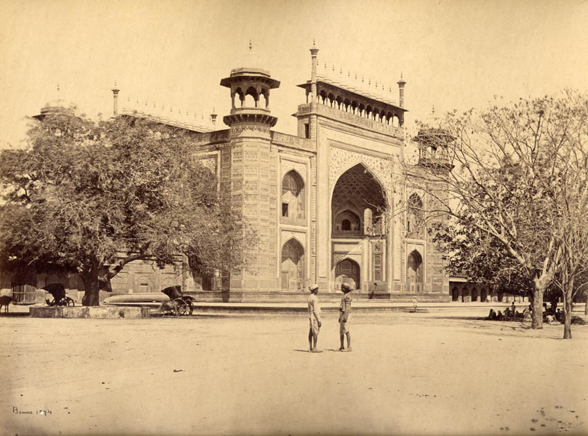 The principal gateway to the Taj Mahal, Agra, Uttar Pradesh.