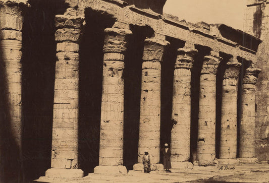 [Colonnade of the Temple of Edfu].