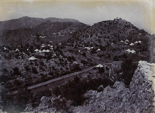 Allahabad, tea plantations in Assam, various images showing architectural details from temples and mausoleums, views on the Ganges, bazaar scenes in Madras