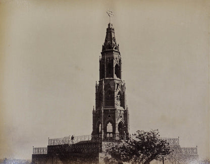 Allahabad, tea plantations in Assam, various images showing architectural details from temples and mausoleums, views on the Ganges, bazaar scenes in Madras