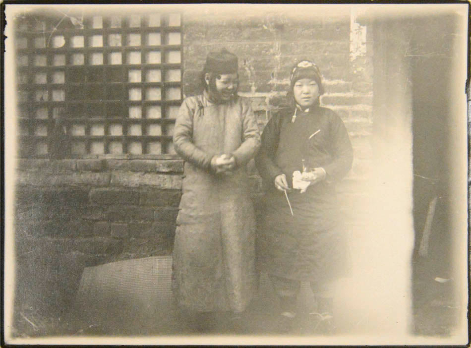 A collection of photographs recording German presence in China and Japan in the years 1908 – 1914. <br />